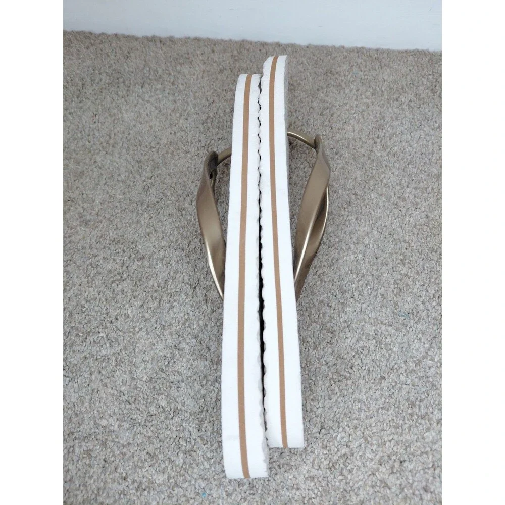Michael Kors Women’s Cream and Gold Flip Flops Size 10M - Picture 5 of 10